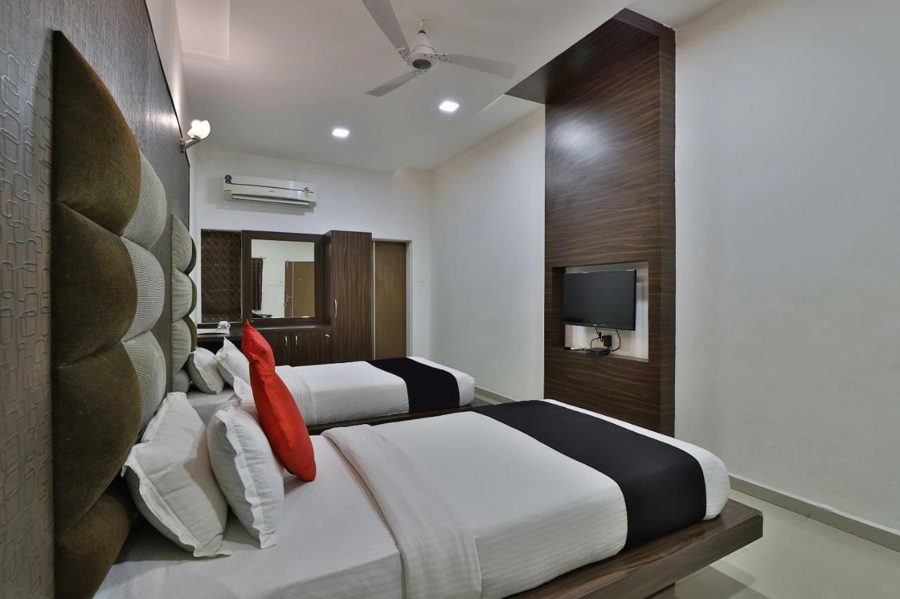 Banyan Paradise Resort Vadodara Exteriör bild